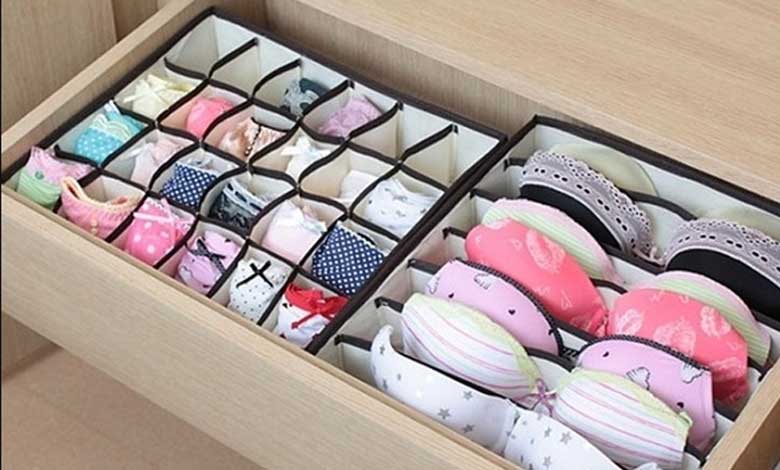 Cách gấp quần áo gọn nhất vào tủ: Cách gấp áo lót