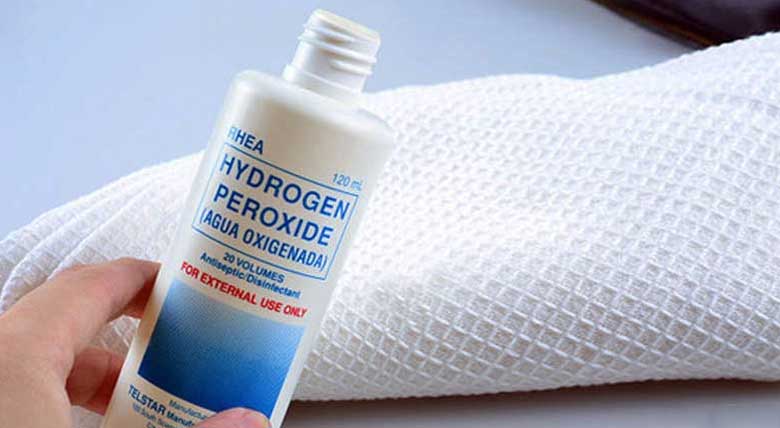 Cách tẩy trắng quần áo bằng oxy già