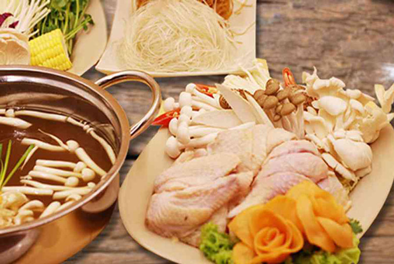 Cách làm lẩu gà nấm thưởng thức