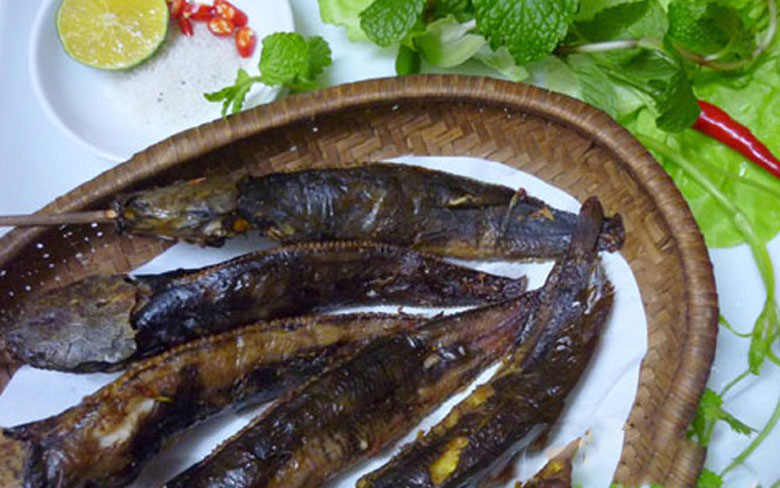 Cách làm cá trê nướng riềng mẻ thưởng thức