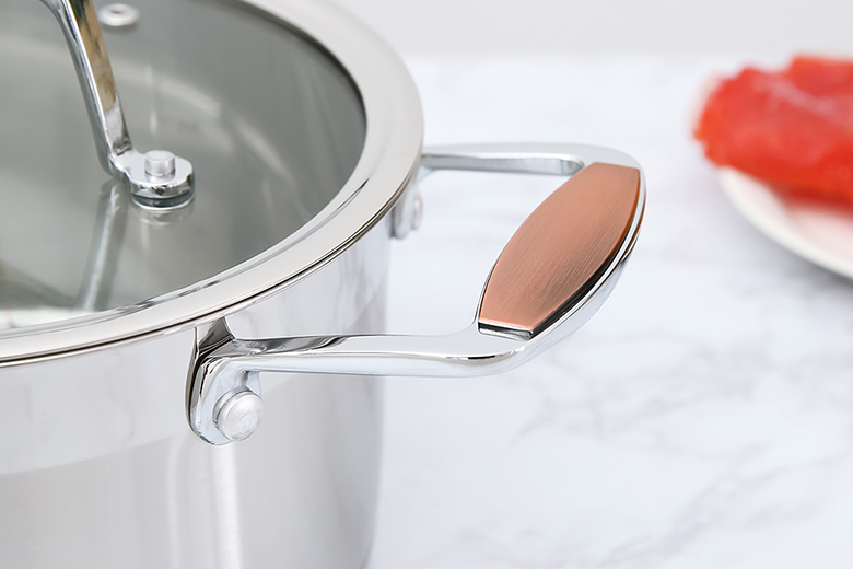 Nồi inox 5 đáy Kangaroo KG3CS222 quai chắc chắn