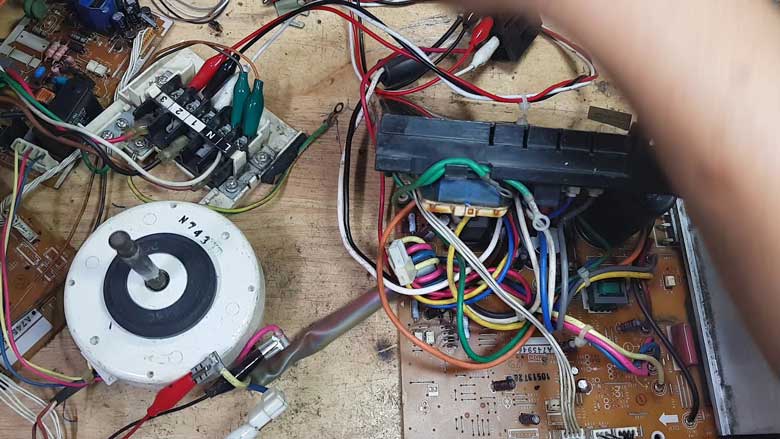 Nguyên nhân mã lỗi F93 điều hoà Panasonic do cục nóng