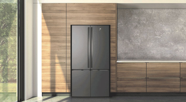 Tủ lạnh 4 cánh Electrolux Inverter 541 lít EQE6000A-B