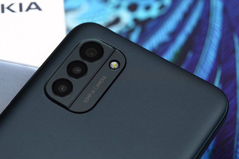 Điện thoại Nokia G21 4GB/128GB Xanh - Thiết kế cụm camera cân đối