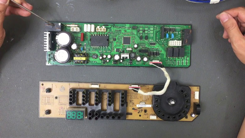 Lỗi 5C trên máy giặt Samsung do bo mạch