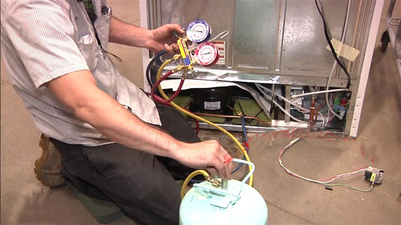 Thực hiện thay ga cho tủ lạnh