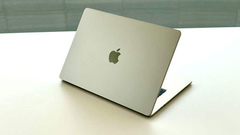 Macbook mỏng nhẹ hợp với di chuyển nhiều