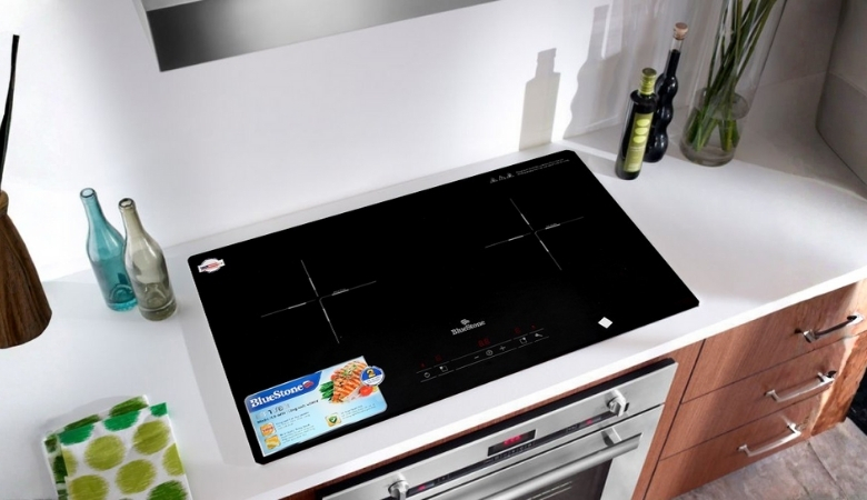 Kiểm tra mặt kính bếp từ Bluestone