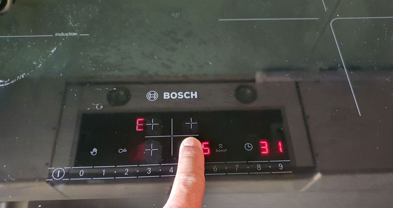 Bếp từ Bosch báo lỗi E31