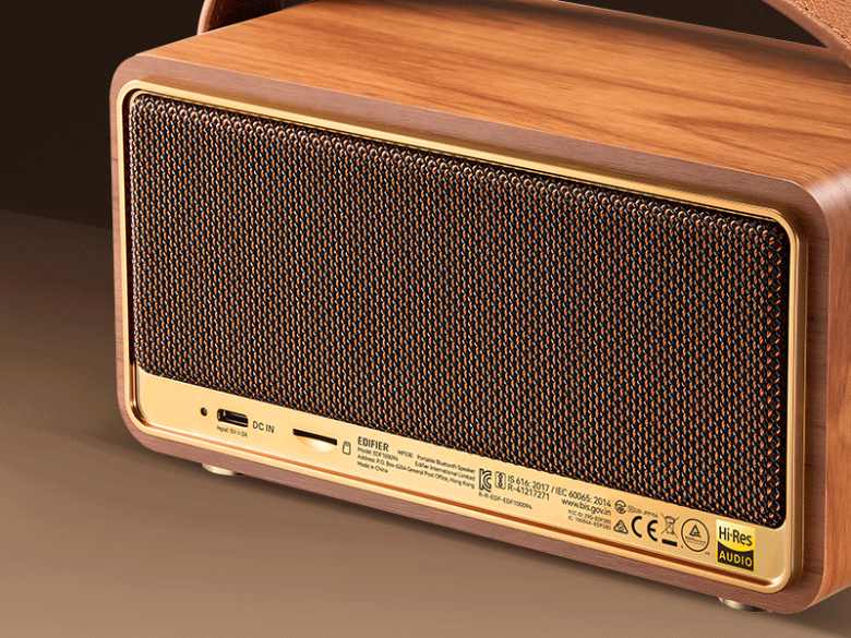  Loa Edifier mini di động MP330 nâu - Phát nhạc trực tiếp qua USB-C và thẻ nhớ microSD