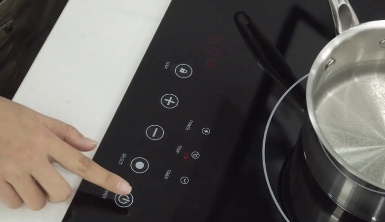 Cách xử lý bếp từ lên nguồn rồi tắt do quá nhiệt