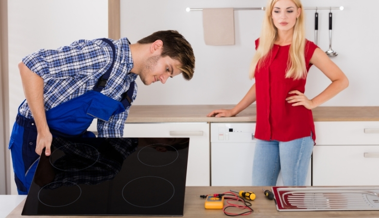 Tìm hiểu bếp từ không nóng kêu tạch tạch