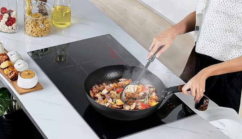 Bếp từ Nagakawa thiết kế sang trọng, hiện đại