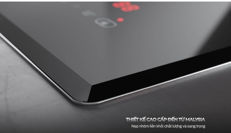 Bếp từ Zemmer thiết kế bo viền sang trọng