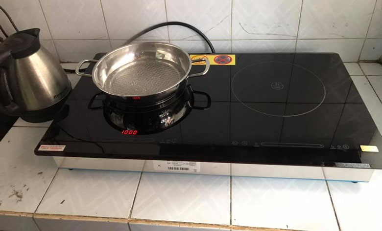  Bếp từ âm có lắp dương được không - Giảm tính thẩm mỹ