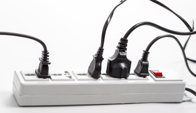 Bếp từ kêu rè rè do nguồn điện không ổn định