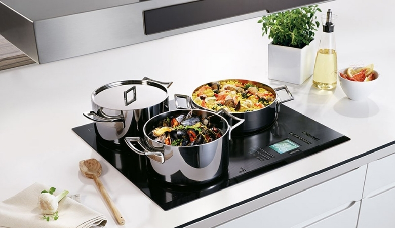 Bếp từ kêu rè rè do sử dụng ở công suất cao