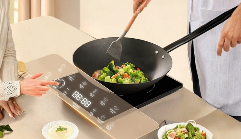 Bếp hồng ngoại Magic có bảng điều khiển cảm ứng thông minh