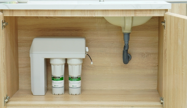 Máy lọc nước A. O. Smith để gầm tủ