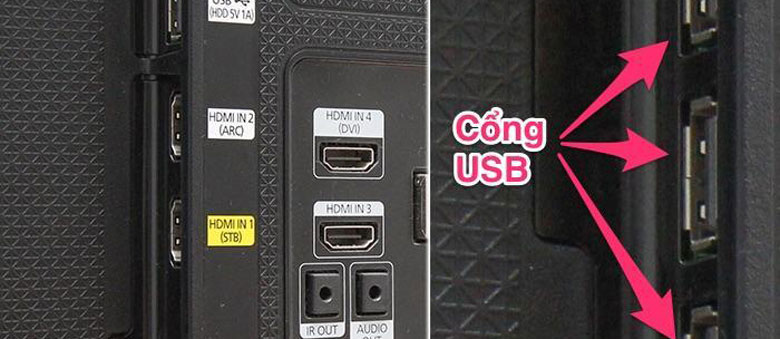 Các cổng kết nối trên Tivi Samsung kể đến cổng USB