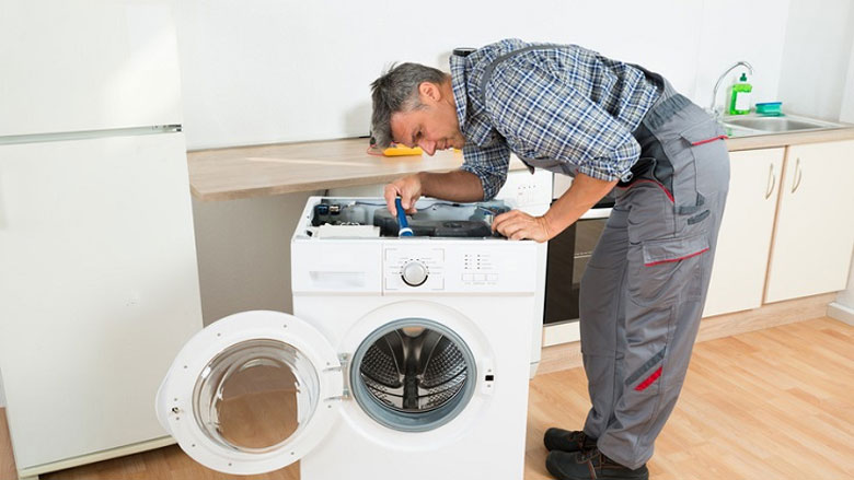 Máy giặt Electrolux báo lỗi E21 bị lỗi bo mạch