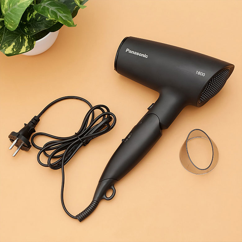 Máy sấy tóc Panasonic EH-ND37-K645 1800W - Bảo vệ tốt hơn cho da đầu & tóc
