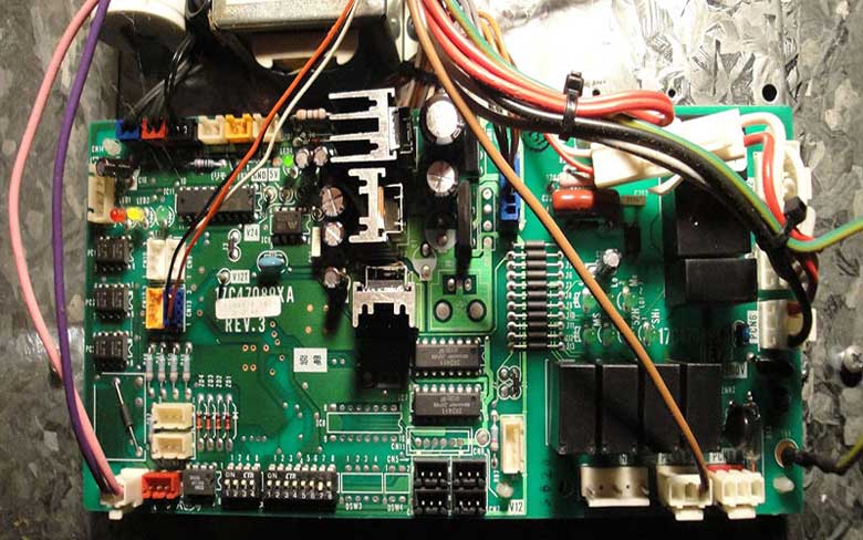 Dấu hiện nhận biết khi bo máy lạnh hỏng