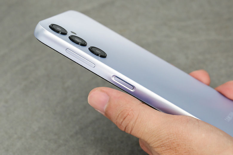 Điện thoại Samsung Galaxy A14 5G 4GB/128GB Bạc - Tinh tế trong từng chi tiết