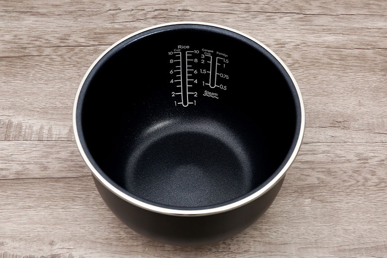 Nồi cơm điện cao tần Kangaroo 1.8 lít KG18RIH2 - Lòng nồi 8 lớp dày dặn