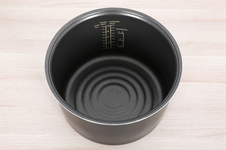 Nồi cơm điện cao tần Kangaroo 1.8 lít KG18RIH1 - Thiết kế nồi lòng niêu dày dặn